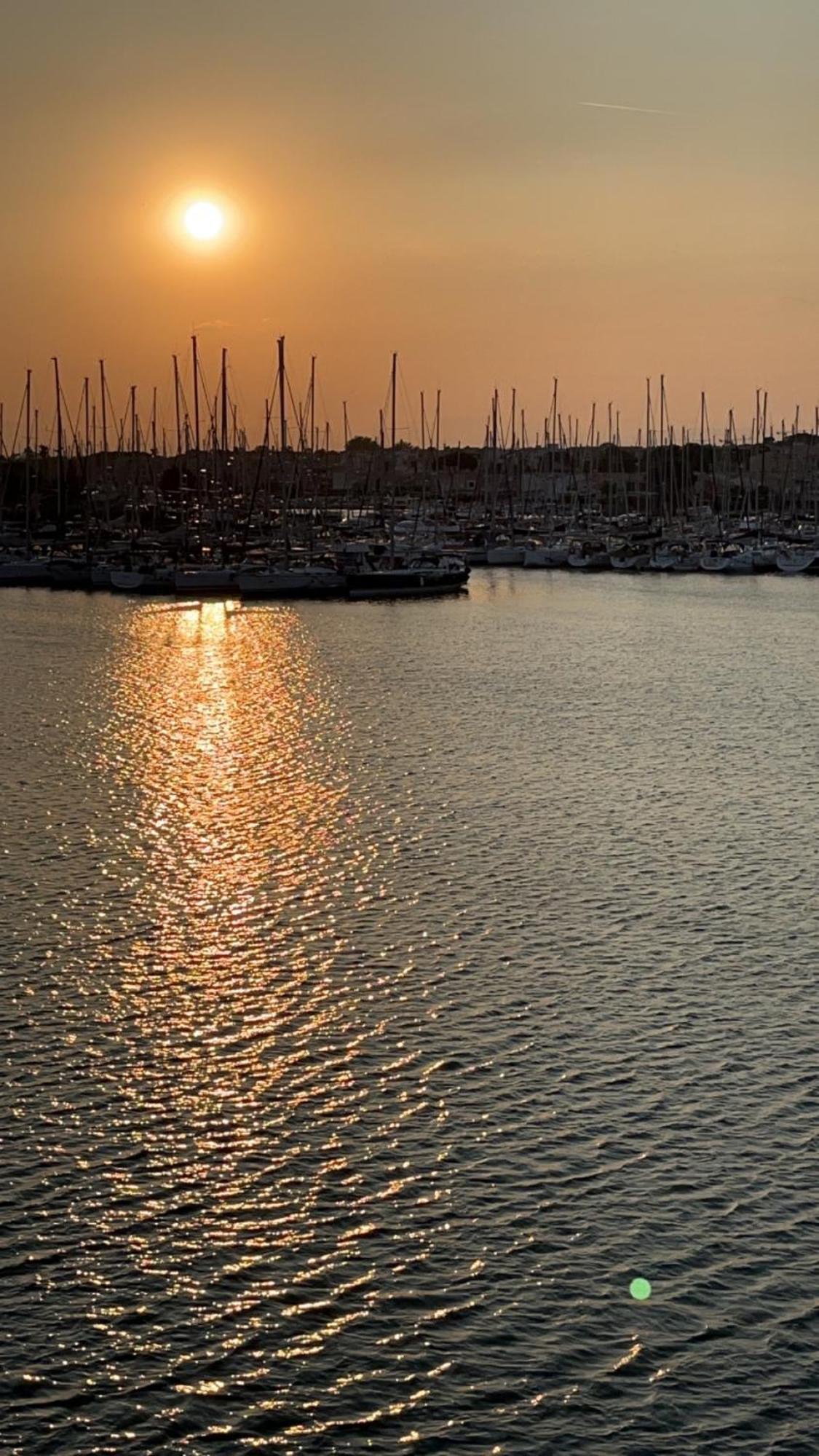 Studio Prestige Avec Terrasse, Ile Des Pecheurs, Vue Port Agde Luaran gambar